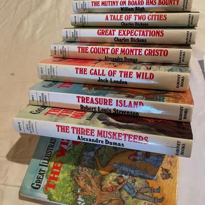 EIGHT GREAT ILLUSTRATED CLASSICS