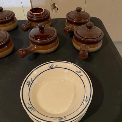 STONEWARE FRENCH ONION SOUP BOWLS PLUS CEREAL BOWLS
