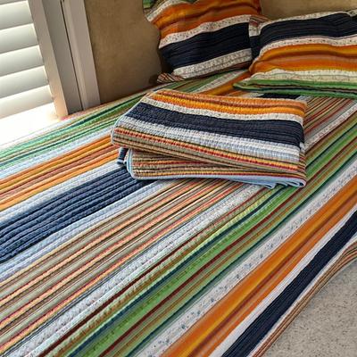 Twin bed set