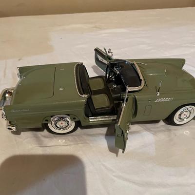 1956 FORD T BIRD DIE CAST MODEL CAR