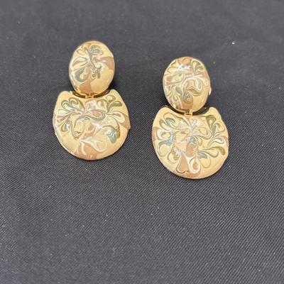 Vintage gold tone hand painted clip on earrings