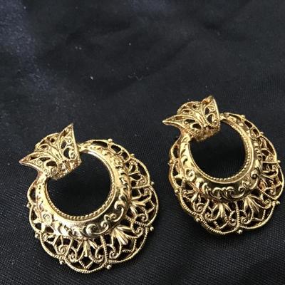Gold Filagree Style Vintage Earrings