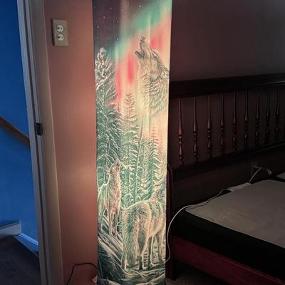 Multi-Color Light Wolf Lamp