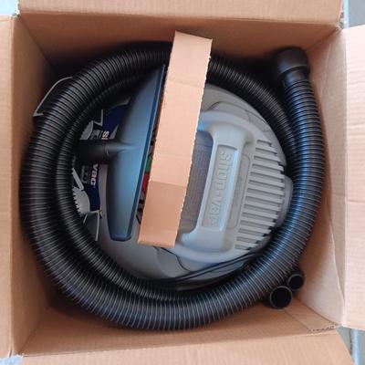 LIKE NEW 6 GALLON SHOP VAC