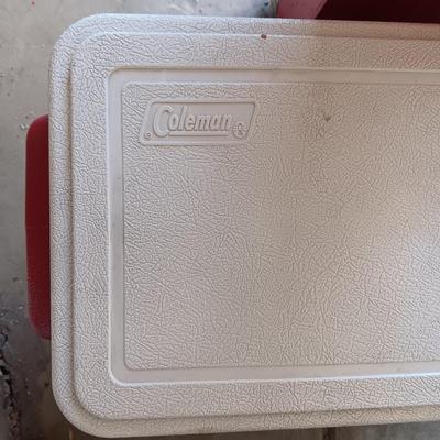 2 FOOD/DRINK COOLERS