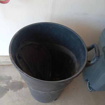 3 TRASH CANS ON WHEELS