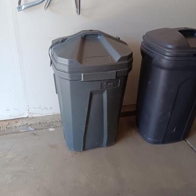 3 TRASH CANS ON WHEELS