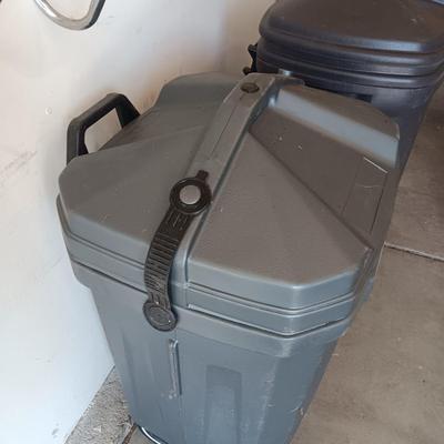3 TRASH CANS ON WHEELS