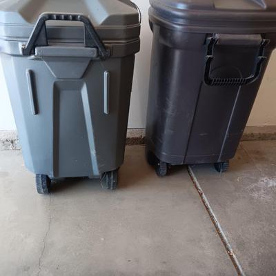 3 TRASH CANS ON WHEELS