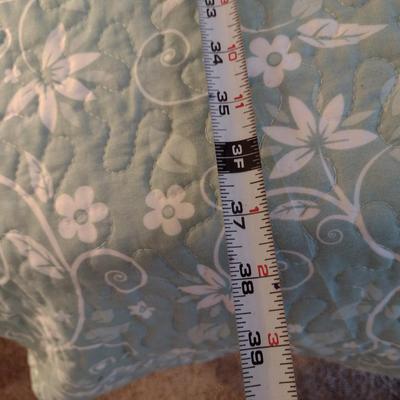 Twin Sized Bed with Trundle- Measures Approx 38" x 75"