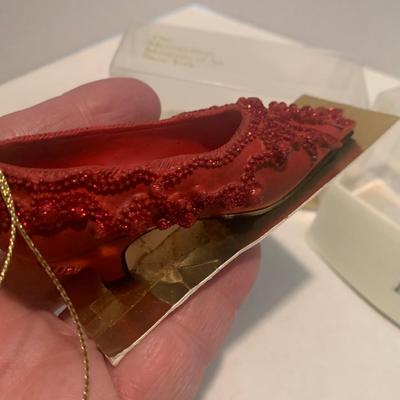 Limoges Trinket Box Swarovski Crystal Egg 2 NY Metropolitan Museum Shoe Ornaments