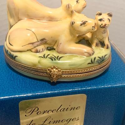 Limoges Trinket Box Swarovski Crystal Egg 2 NY Metropolitan Museum Shoe Ornaments
