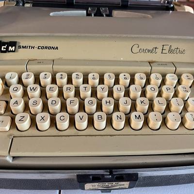 Vintage Smith-Corona Coronet Electric Typewritter with Case