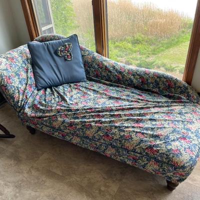 Vintage Chaise Lounge