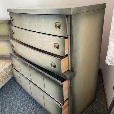 Mid-Century Modern 3 Drawer Dresser