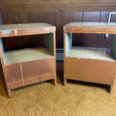 Mid-Century Modern Set of Nightstands