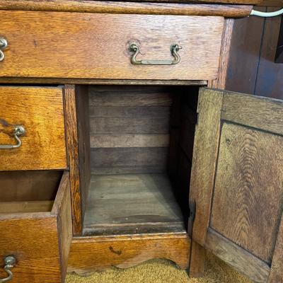 Vintage Small Oak Washstand