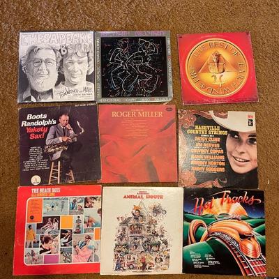 Lot of Vinal Records