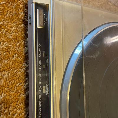 JVC Q2-A200 Direct Drive Turntable