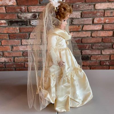 Vintage Collectible Dolls