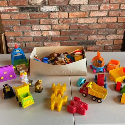 Lot of Assorted Vintage Kids Toys