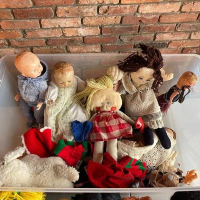 Lot of Vintage Doll Collection