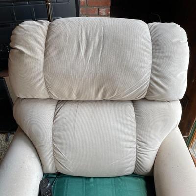 La-Z-Boy Power Recliner Lift Chair