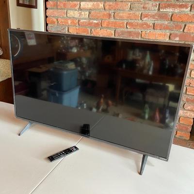 VIZIO 42" Smart TV