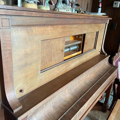 Aeolian Upright Player Piano "Pianola" - Wheelock.