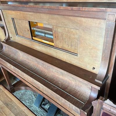 Aeolian Upright Player Piano "Pianola" - Wheelock.