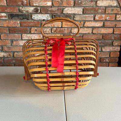 Vintage 50's Japanese Folding Bamboo Basket Purse Cage Handbag.