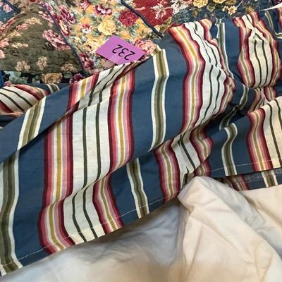 Twin comforter