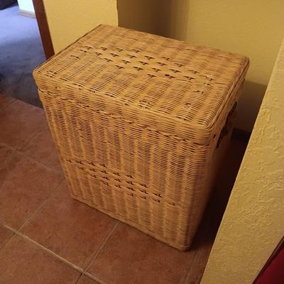 WICKER LAUNDRY HAMPER WITH LIME GREEN AND YELLOW BATH TOWEL SETS