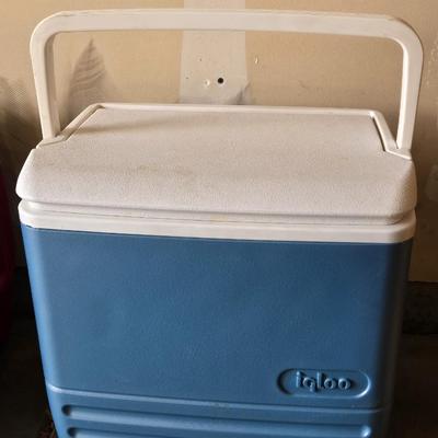 Igloo Blue Cooler