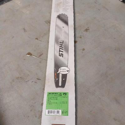 STIHL CHAINSAW IN CASE WITH EXTRA BLADE