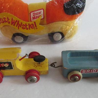 Weiner Mobile Plush Bean Bag and Spanish Brio Wood Car