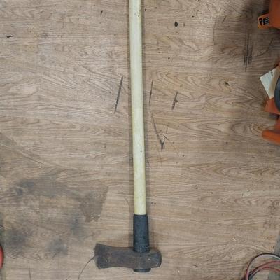 LONG HANDELED AXE