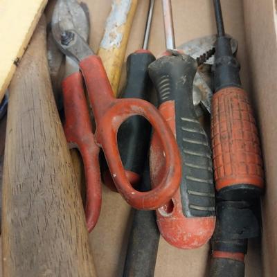 HAND TOOLS