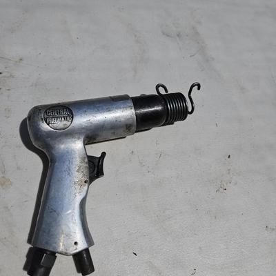 Central Pneumatic Air Hammer