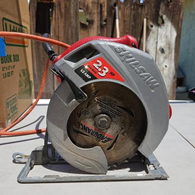 2.3 HP 12 Amp 7 1/4 Skil Circular Saw