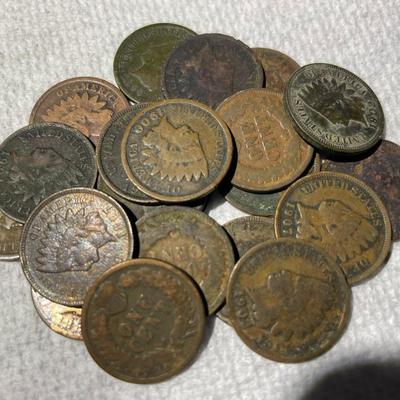 LOT OF 20 HEAVILY CIRCULATED/CULL CONDITION INDIAN HEAD CENTS AS PICTURED.