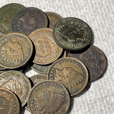 LOT OF 20 HEAVILY CIRCULATED/CULL CONDITION INDIAN HEAD CENTS AS PICTURED.
