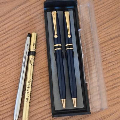 CROSS Pen and Refills and Nice Pen Set
