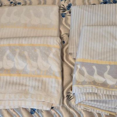 Geese Twin Sheets and Matching Towels