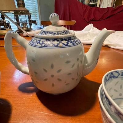 Vintage Rice Grain Tienshan Flower Pattern Porcelain Teapot and Teacups