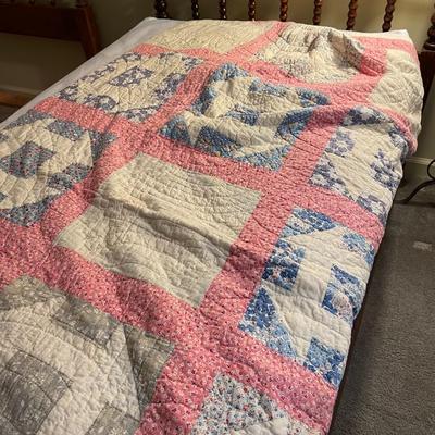 Pink and Blue Floral Quilt Full Size