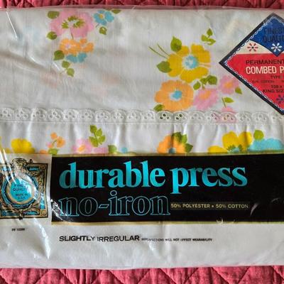 New in Package Vintage King Flat Sheet & Pillowcases