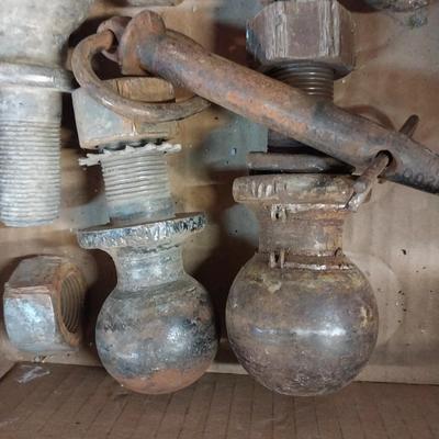 VARIETY OF HITCH BALLS