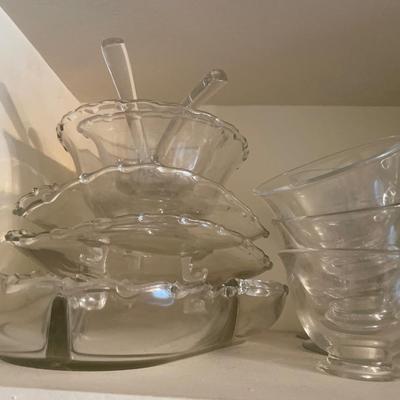 Clear glass serving sets