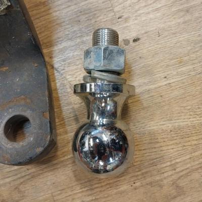TOW HITCH WITH BALL